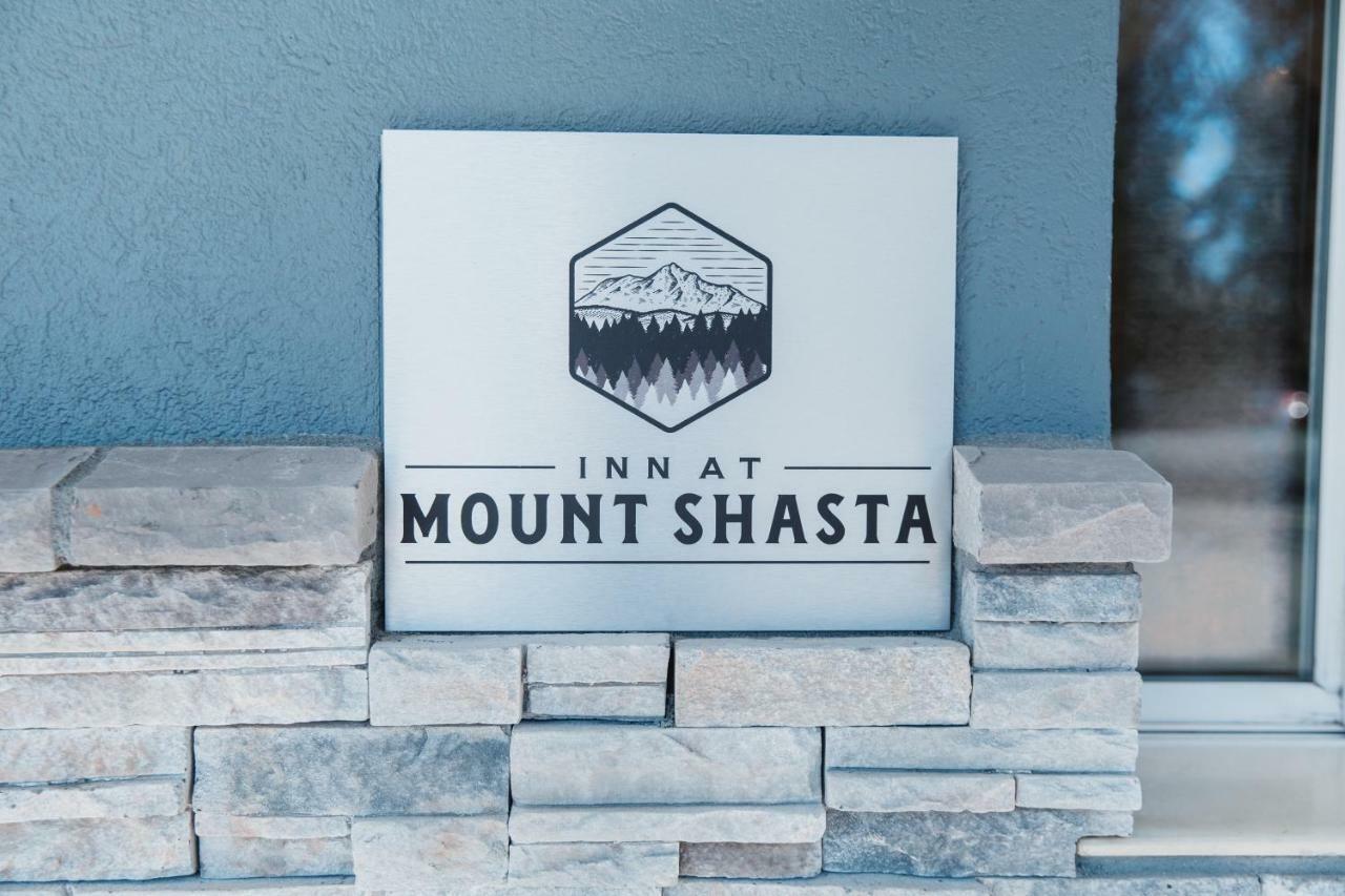 Inn At Mount Shasta Kültér fotó