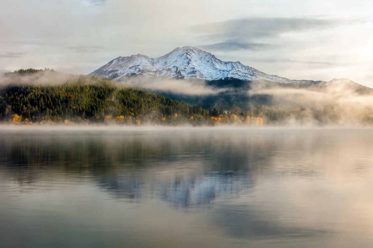 Inn At Mount Shasta Kültér fotó